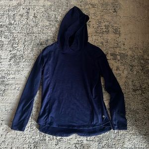 Active pull over size M